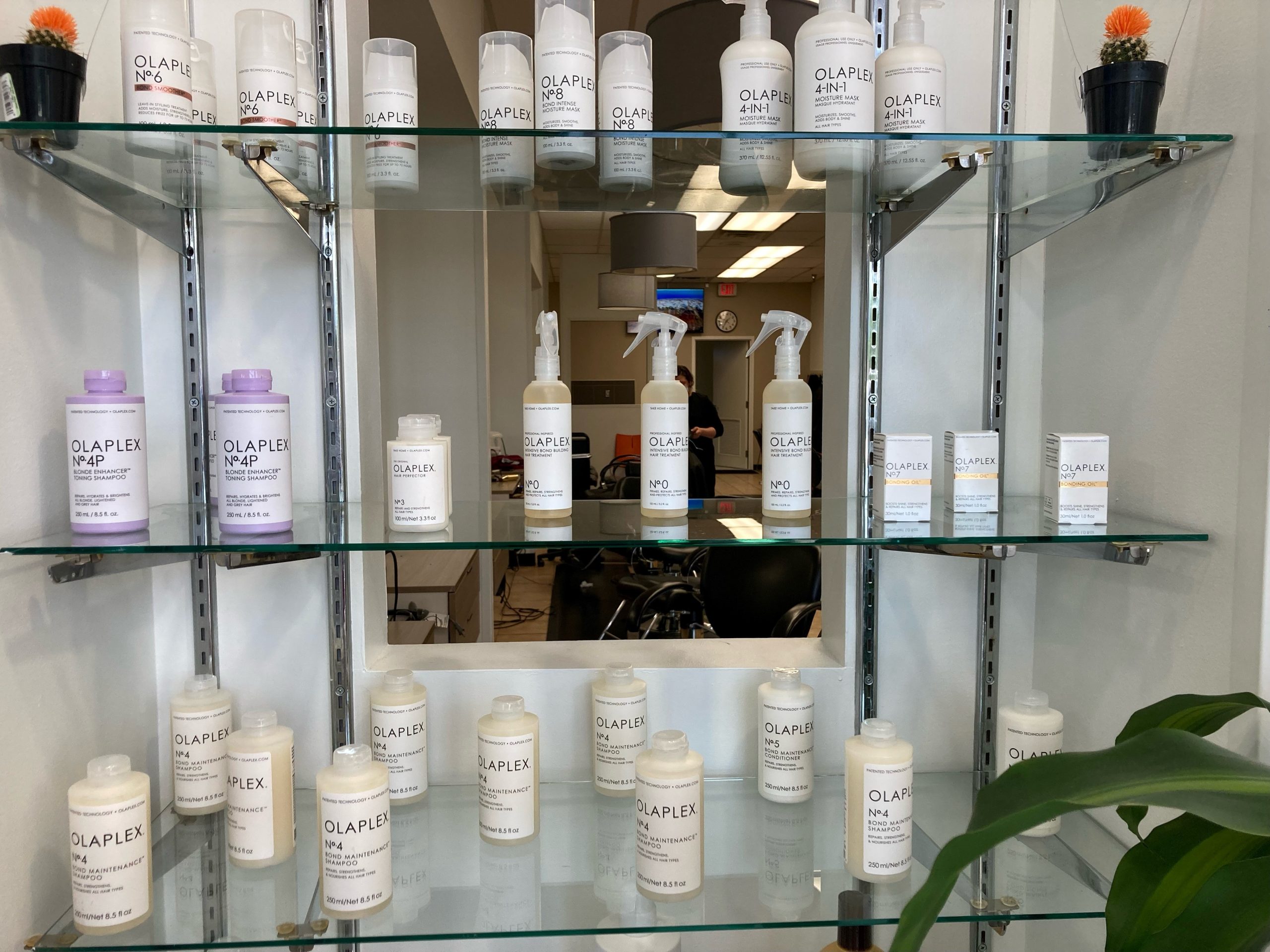 20% off all Olaplex hair products! icon